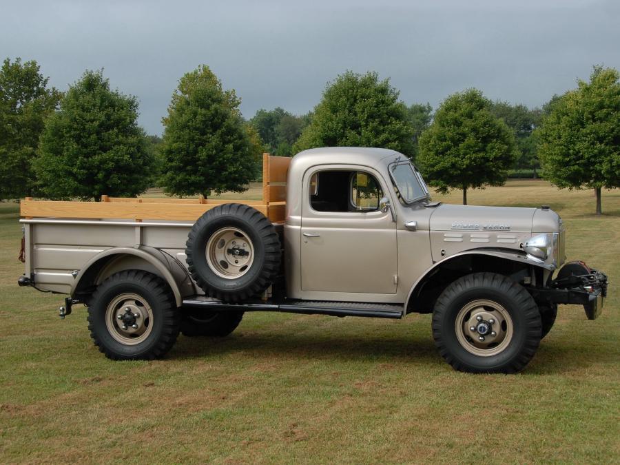  Dodge Power Wagon 1946 года  (фото 6 из 7)